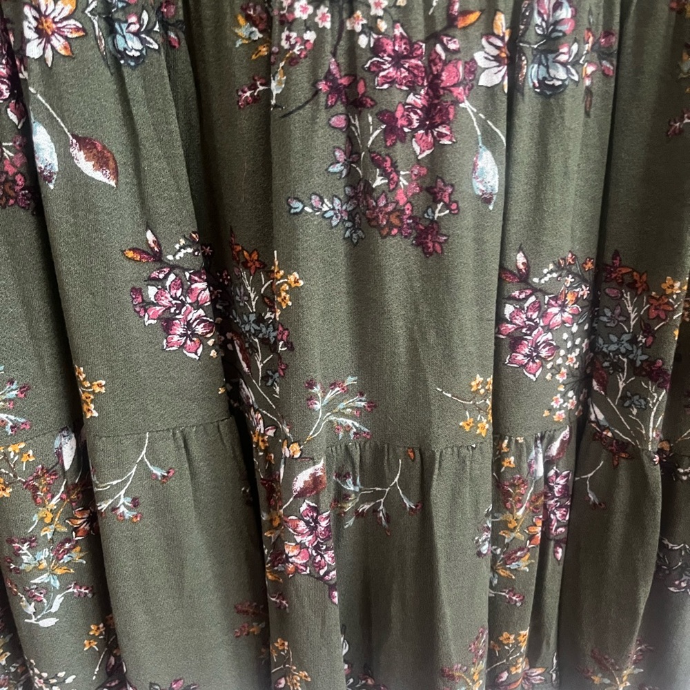 Ruched Top - Picture 6 of 9